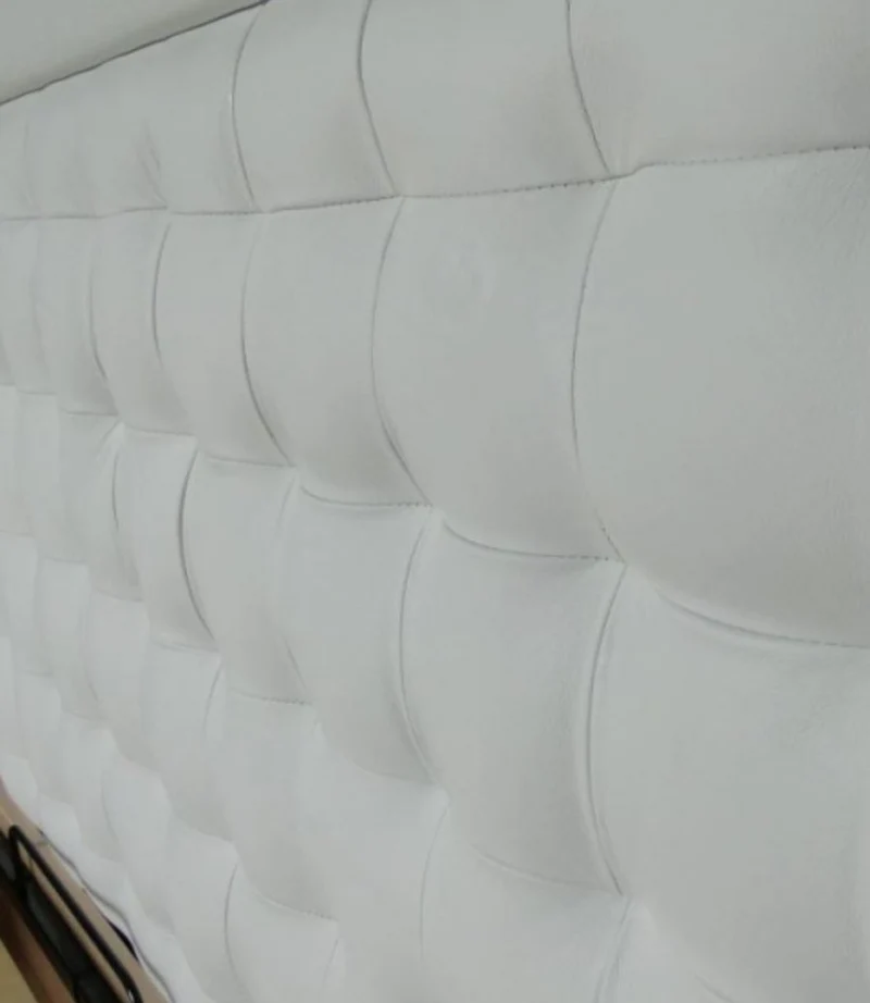 Casa Padrino Chesterfield Bett Weiß - Schlafzimmer Echtleder Möbel