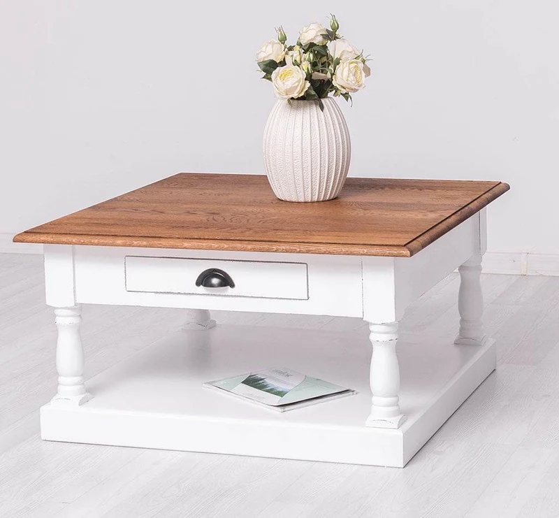 Kleiner Couchtisch aus Massivholz im Landhausstil mit Schublade