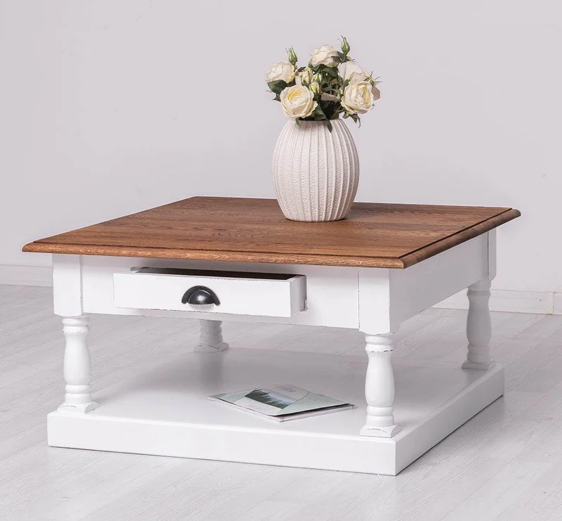 Kleiner Couchtisch aus Massivholz im Landhausstil mit Schublade