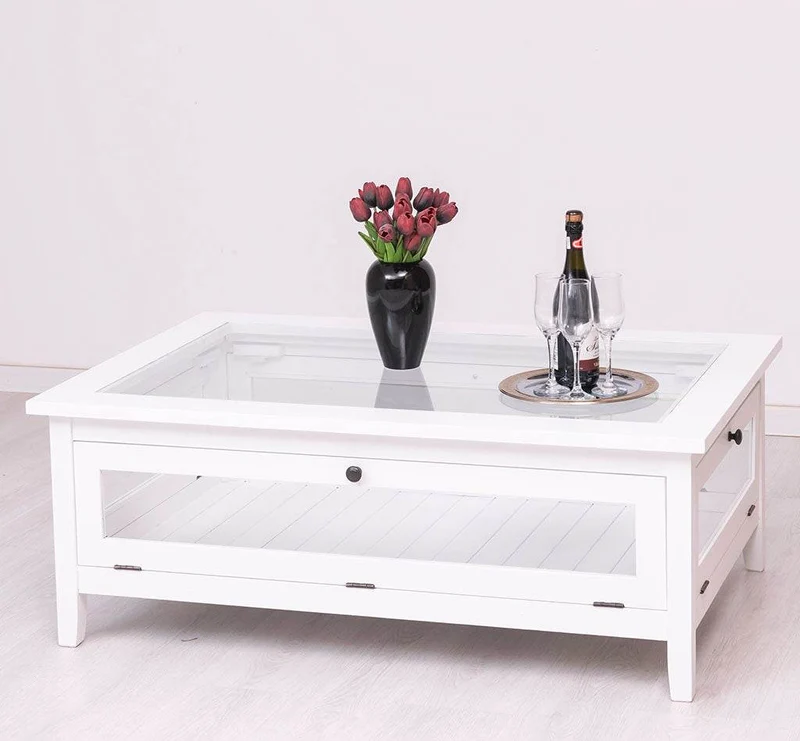 Großer Couchtisch aus Massivholz mit Fenstertüren und Glasplatte