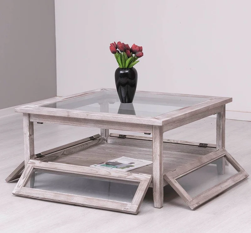 Couchtisch aus Massivholz mit Schaukasten - Fenstertüren und Glasplatte