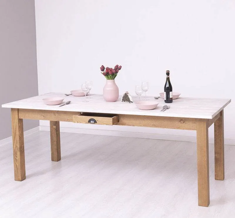 Esstisch aus Massivholz mit Schublade