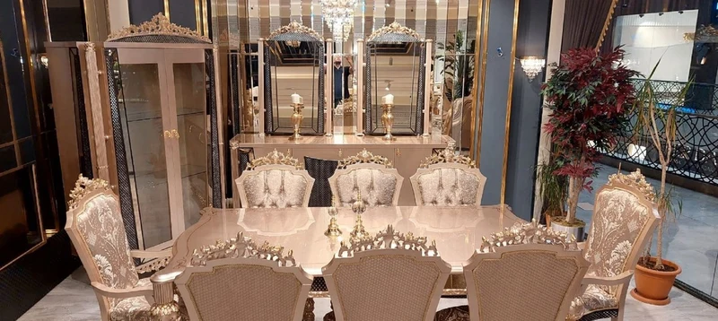 Casa Padrino Luxus Barock Esszimmer Set Grau / Schwarz / Gold - 1 Barock Esstisch & 8 Barock Esszimmerstühle - Luxus Esszimmer Möbel im Barockstil - Prunkvolle Barock Esszimmer Möbel