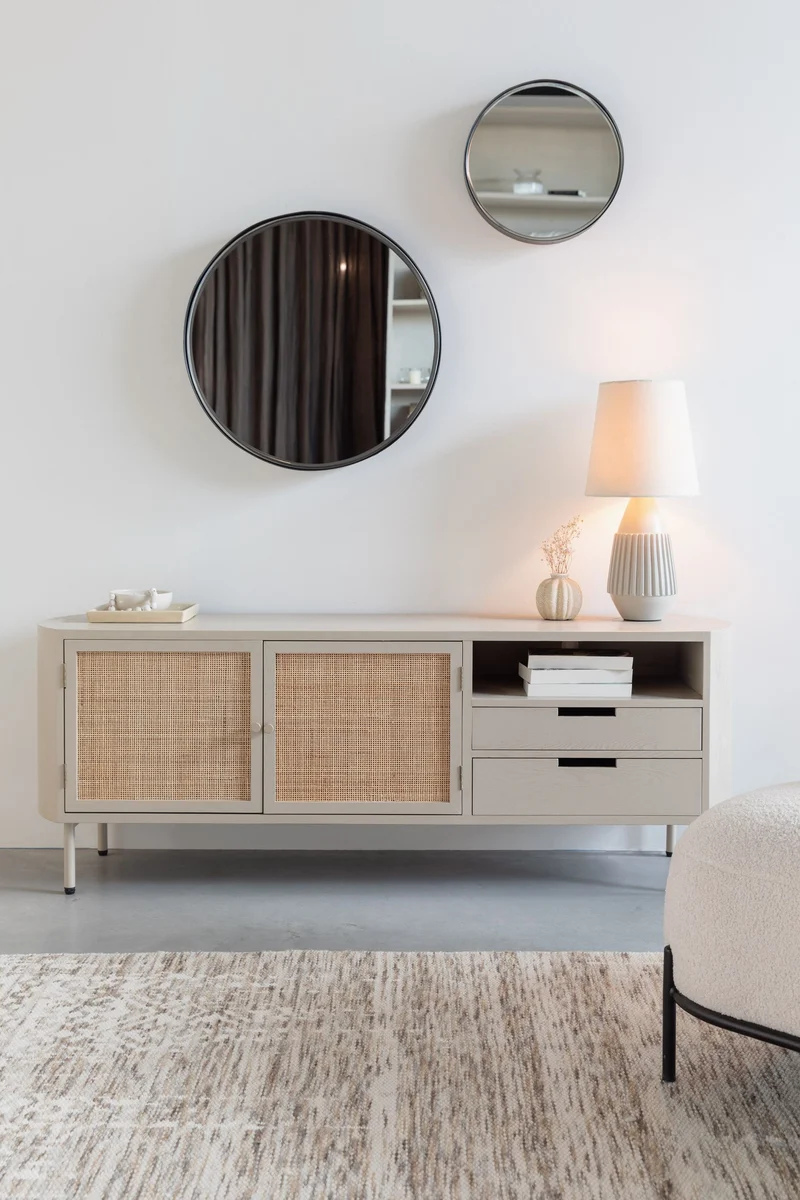 Sideboard Amaya im Japandi-Stil, Beige mit Rattantüren und Schubladen
