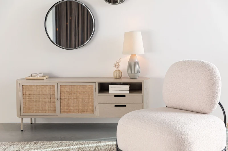 Sideboard Amaya im Japandi-Stil, Beige mit Rattantüren und Schubladen