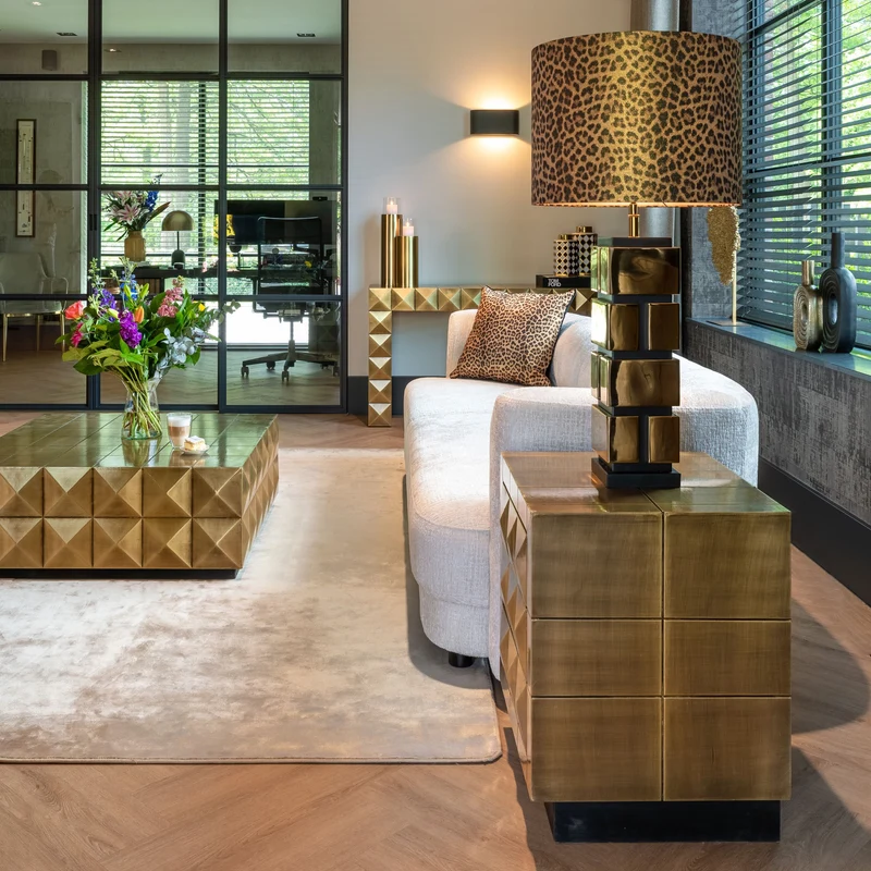 Nachttisch Collada brushed gold mit 3 Türen & Pyramidenmuster