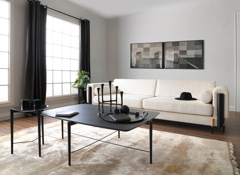 Casa Padrino Luxus Sofa Cremeweiß / Matt Schwarz / Kupfer 260 x 107 x H. 78 cm - Wohnzimmer Sofa - Hotel Sofa - Wohnzimmer Möbel - Hotel Möbel - Luxus Möbel - Luxus Einrichtung