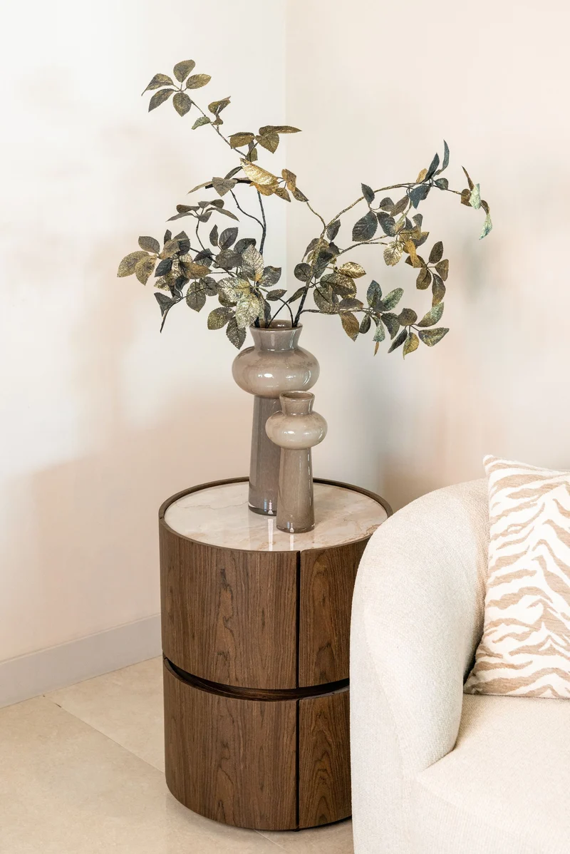 Nachttisch Ellery mit 2 Schubladen in Braun - Richmond Interiors