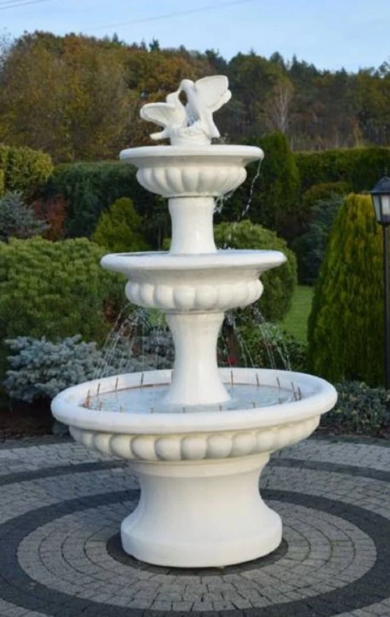 Casa Padrino Barock Springbrunnen mit 2 dekorativen Tauben Weiß Ø 120 x H. 186 cm - Prunkvoller Gartenbrunnen im Barockstil - Runder Gartendeko Stein Brunnen - Barock Garten Deko Accessoires