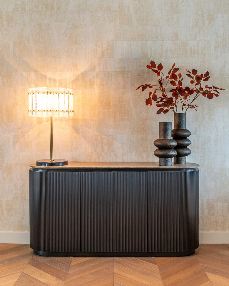 Richmond Sideboard Russo ash brown mit 4 Türen, Travertin & Messing