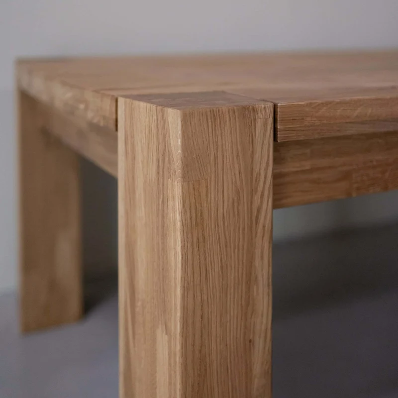 Couchtisch aus massiver Eiche BALDER | NordicStory