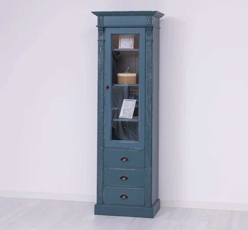 Schmale Vintage Vitrine aus Massivholz mit 3 Schubladen und Ornamenten