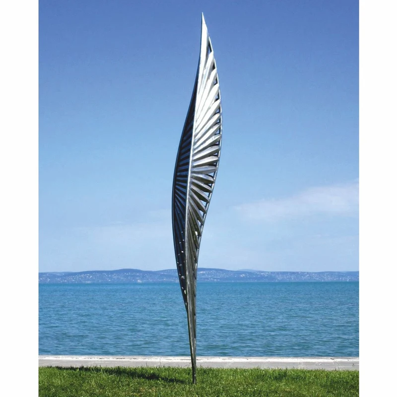 Casa Padrino Luxus Edelstahl Garten Deko Skulptur Silber H. 300 cm - Garten Skulpturen