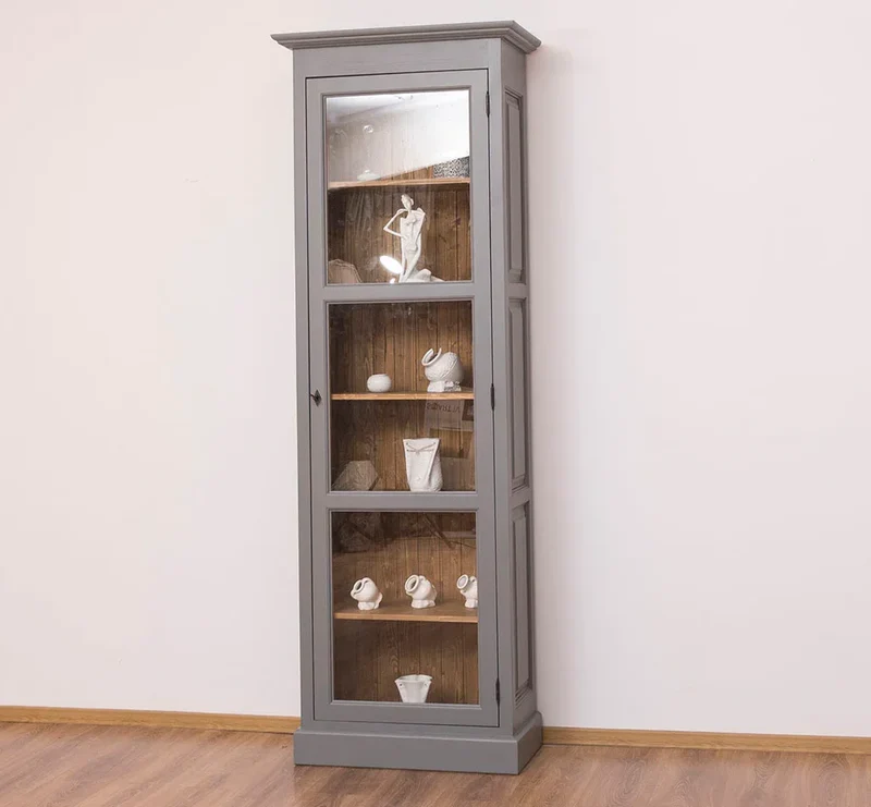 Vitrine aus Massivholz | Ablage mit Glastür