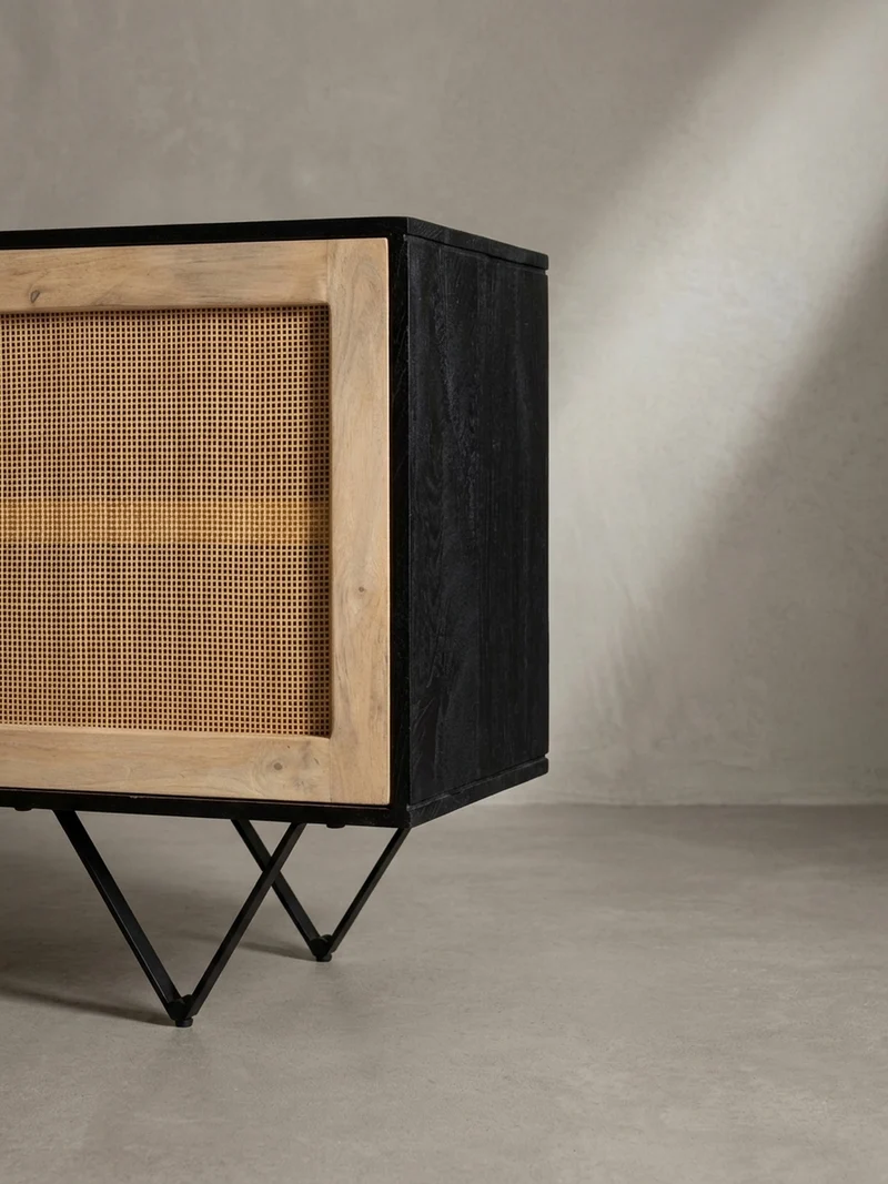 Sideboard – Mango Massivholz/Rattan, 175x75x45 cm, 3 Türen, schwarz/braun