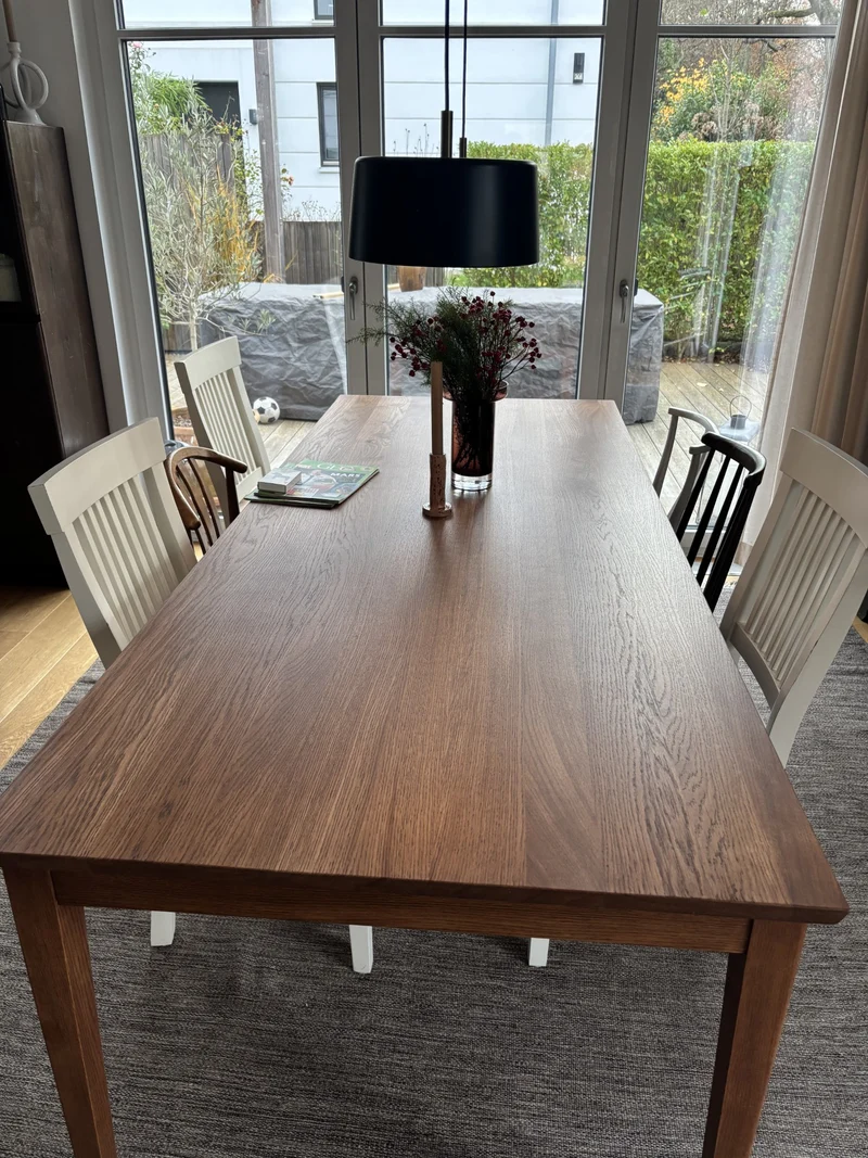 Esstisch Eiche Premium in Reinform Braun geölt - mit Fuß "schlankes Bein" aus Holz