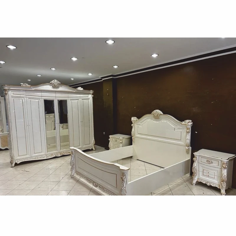 Casa Padrino Luxus Barock Schlafzimmerschrank Weiß / Gold 290 cm - Schlafzimmer Möbel