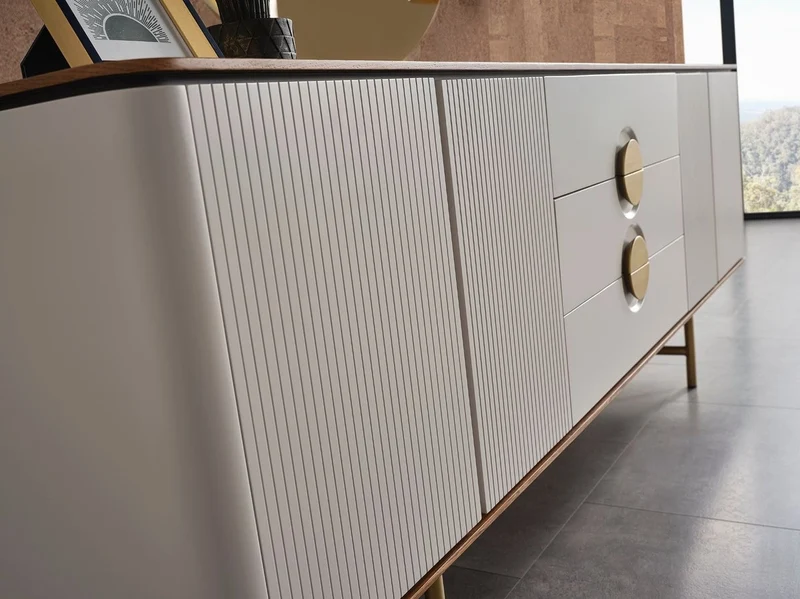 Casa Padrino Luxus Sideboard Hellgrau / Braun / Messing 220 x 50 x H. 80 cm - Massivholz Schrank mit 4 Türen und 3 Schubladen - Massivholz Möbel - Luxus Möbel - Luxus Einrichtung