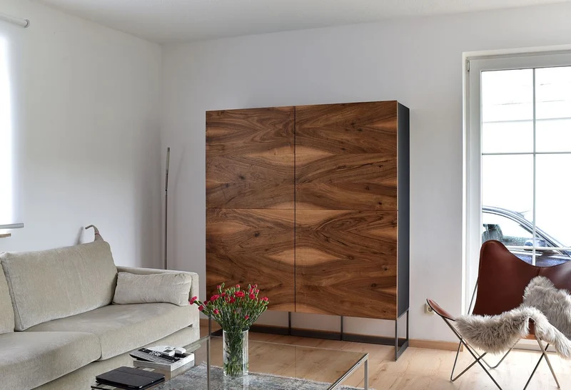 Highboard Divano - Individuelle Holznote