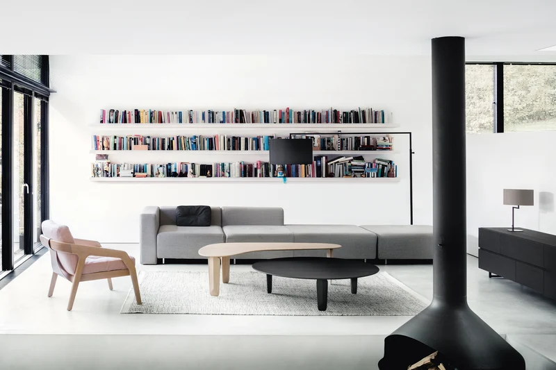 Kuyu Couch