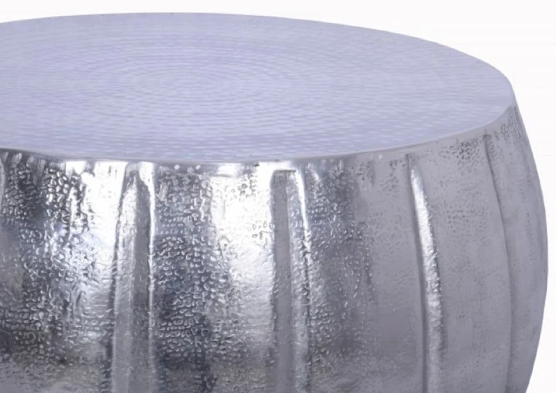 Casa Padrino Aluminium Couchtisch Silber Ø 65 x H. 31 cm - Runder Wohnzimmertisch im orientalischen Stil - Wohnzimmer Möbel