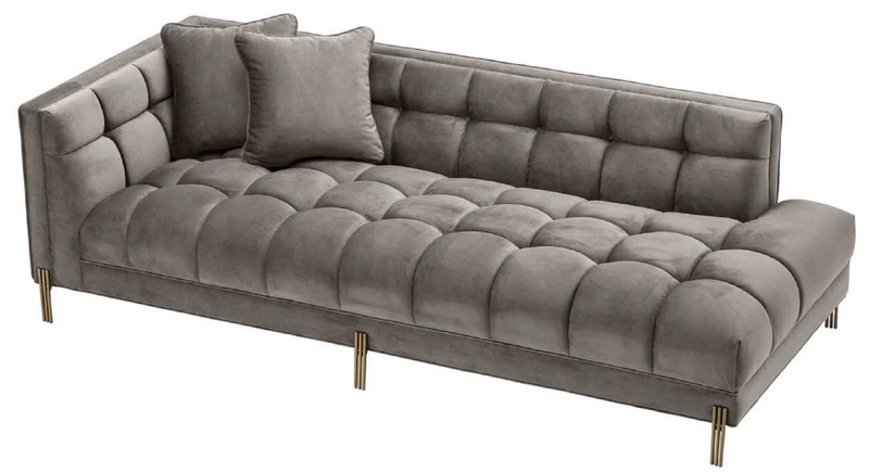 Casa Padrino Luxus Lounge Sofa Grau - Greige / Messingfarben 223 x 95 x H. 68 cm - Linksseitiges Wohnzimmer Sofa mit edlem Samtsoff und 2 Kissen