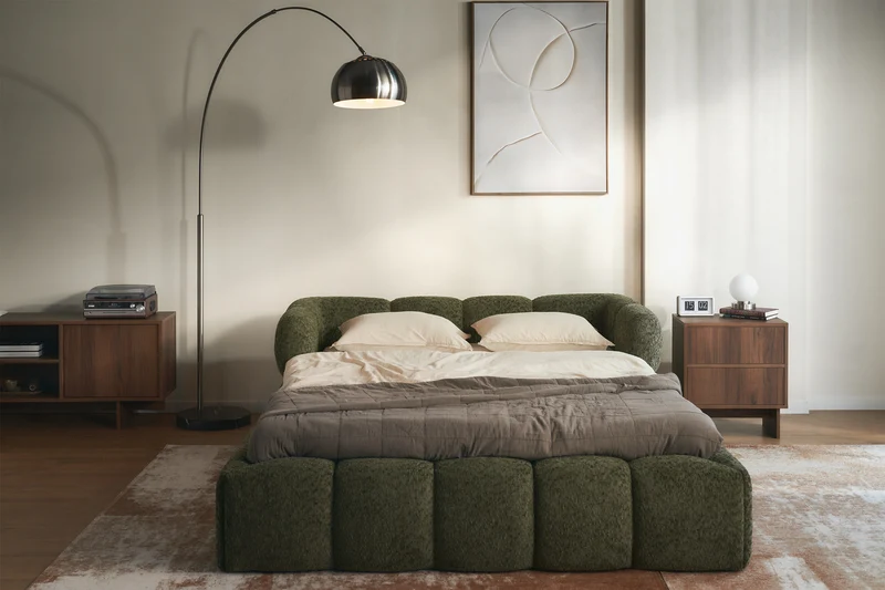 Upholstered bed 160x200 cm Stormi mit grünem Chenille-Rollrost