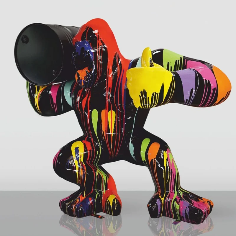 Casa Padrino XXL Deko Skulptur Gorilla mit Fass Schwarz / Bunt H. 190 cm - Große Garten Figur