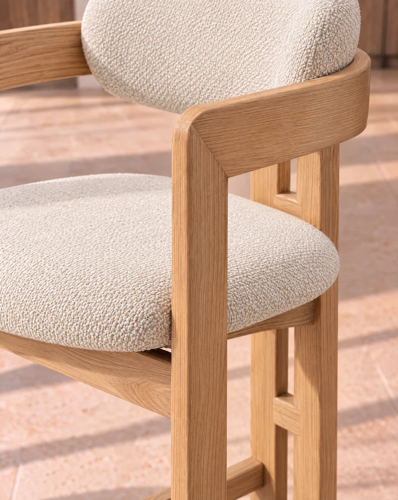 Japandi Essenhouten Barkruk Kiyo Licht Beige