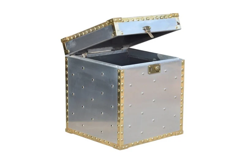 Casa Padrino Luxus Designer Aluminium Beistelltisch / Truhe - Art Deco Vintage Flieger Möbel - Koffer Truhe