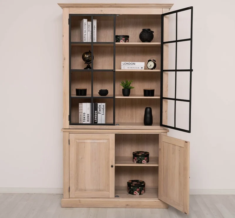 Industrial Vitrine aus massiver Eiche mit 4 Türen