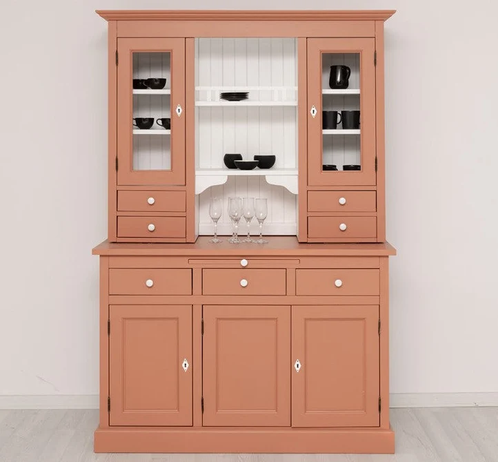 Küchen- und Buffetschrank aus massiver Eiche im Landhausstil in vielen Farben