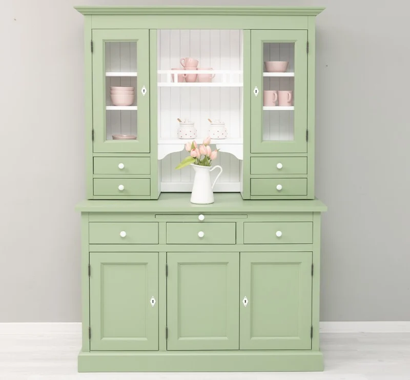 Küchen- und Buffetschrank aus massiver Eiche im Landhausstil in vielen Farben