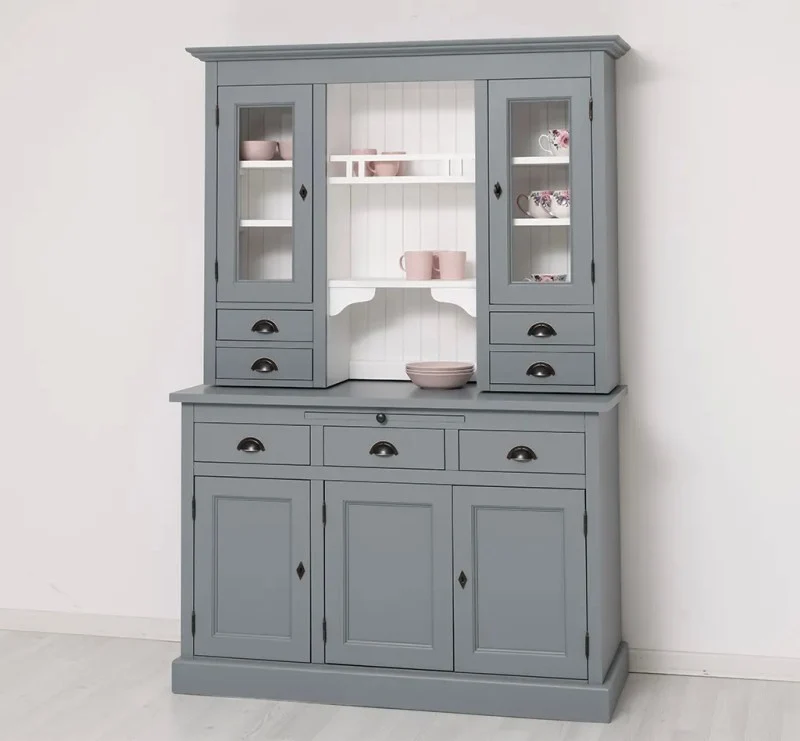 Küchen- und Buffetschrank aus massiver Eiche im Landhausstil in vielen Farben