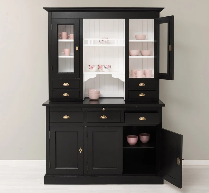 Küchen- und Buffetschrank aus massiver Eiche im Landhausstil in vielen Farben