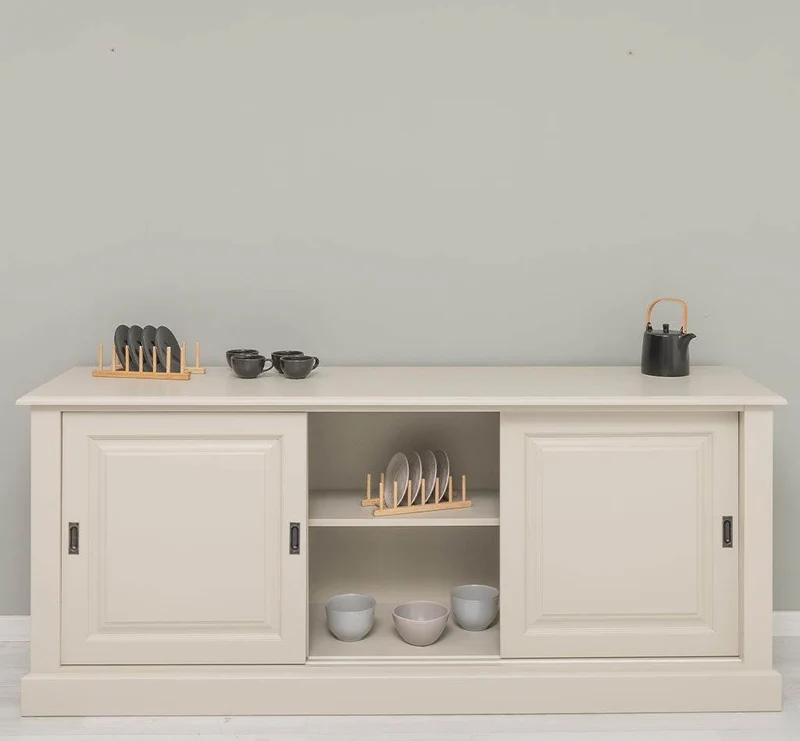 Großes Massivholz- Sideboard mit drei Schiebetüren - Lowboard