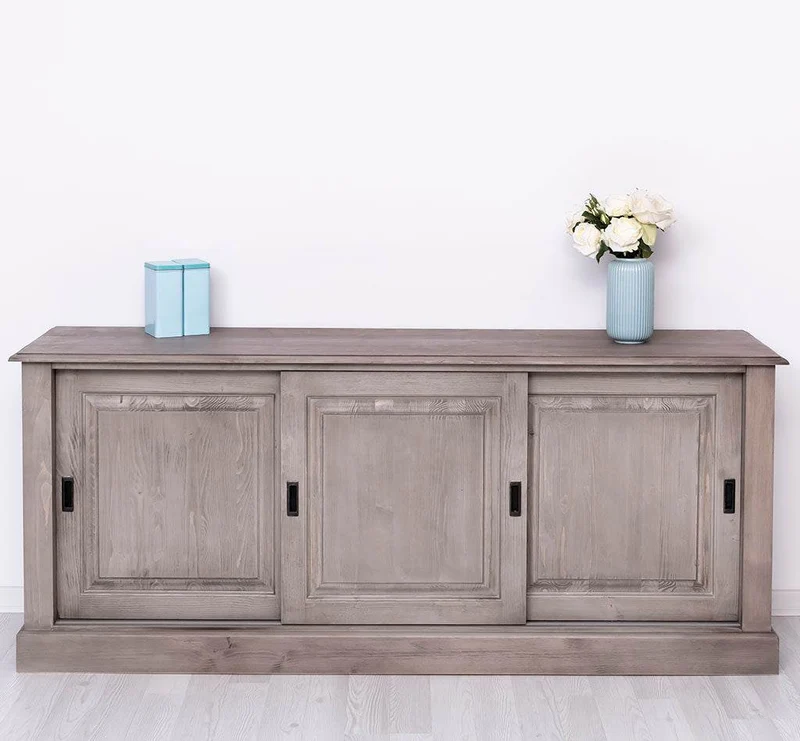 Großes Massivholz- Sideboard mit drei Schiebetüren - Lowboard