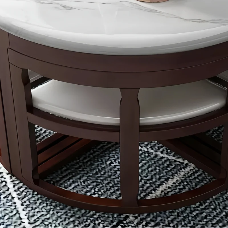 Rundes Essgruppen-Set aus Massivholz mit 4 Stühlen, bestehend aus einem Tisch und einem Satztisch.