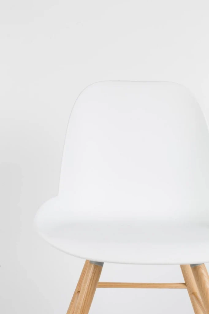 Esszimmerstuhl ALBERT KUIP in Weiß - Designerstuhl von ZUIVER