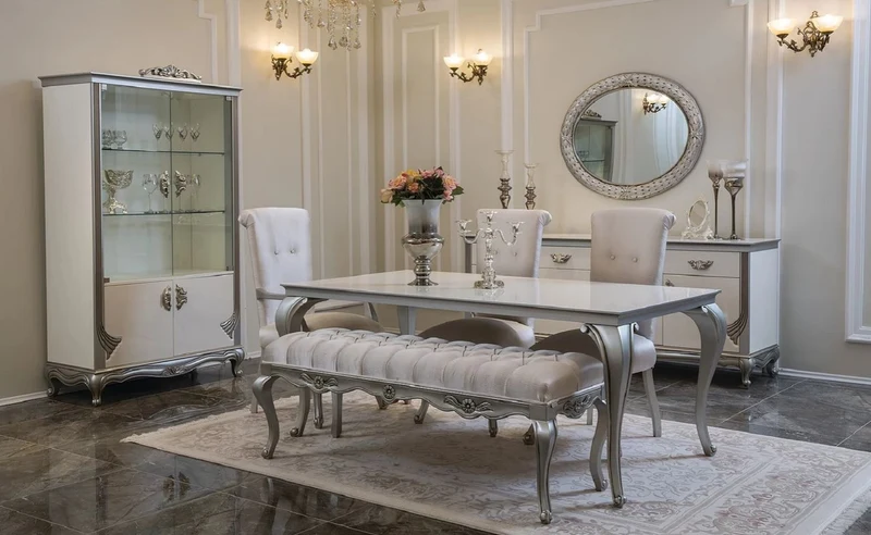 Casa Padrino Luxus Barock Vitrine Weiß / Silber 111 x 49 x H. 193 cm - Edler Massivholz Vitrinenschrank mit 4 Türen - Barock Möbel