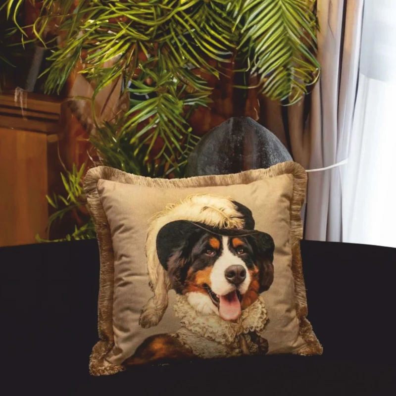Casa Padrino Luxus Deko Samt Kissen Lord Bernhardiner Creme 45 x 45 cm