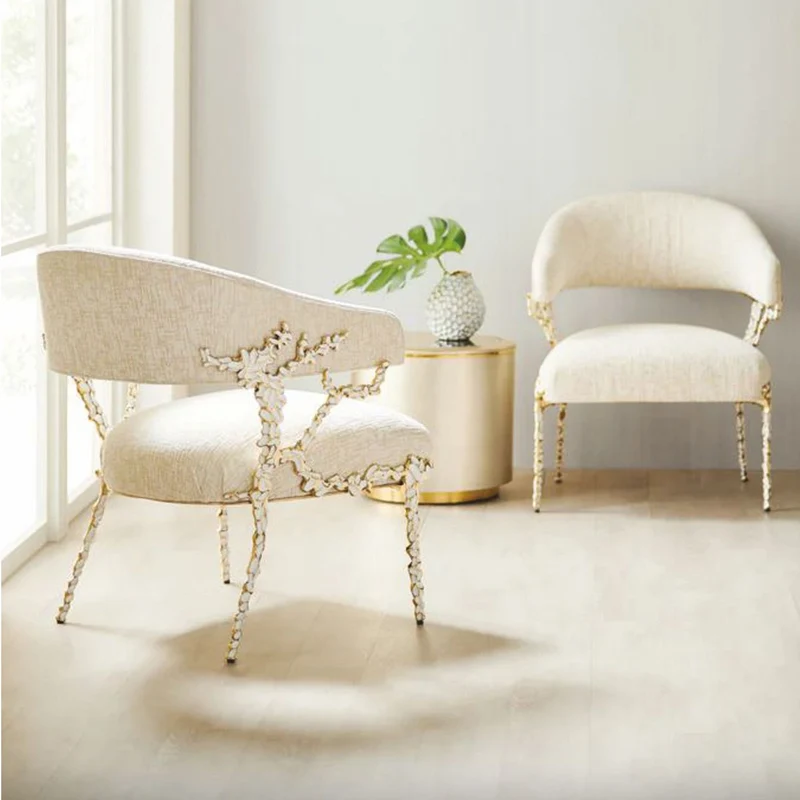 Casa Padrino Luxus Sessel Weiß / Gold H. 83 cm - Wohnzimmer & Hotel Möbel
