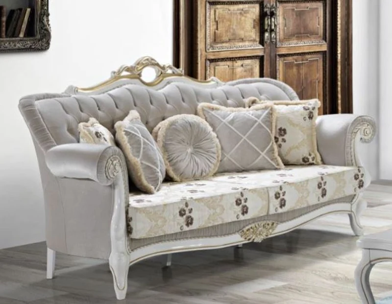 Casa Padrino Barock Wohnzimmer Set Hellgrün / Hellgrau / Weiß / Gold - 2 Sofas & 2 Sessel & 1 Couchtisch - Wohnzimmer Möbel im Barockstil