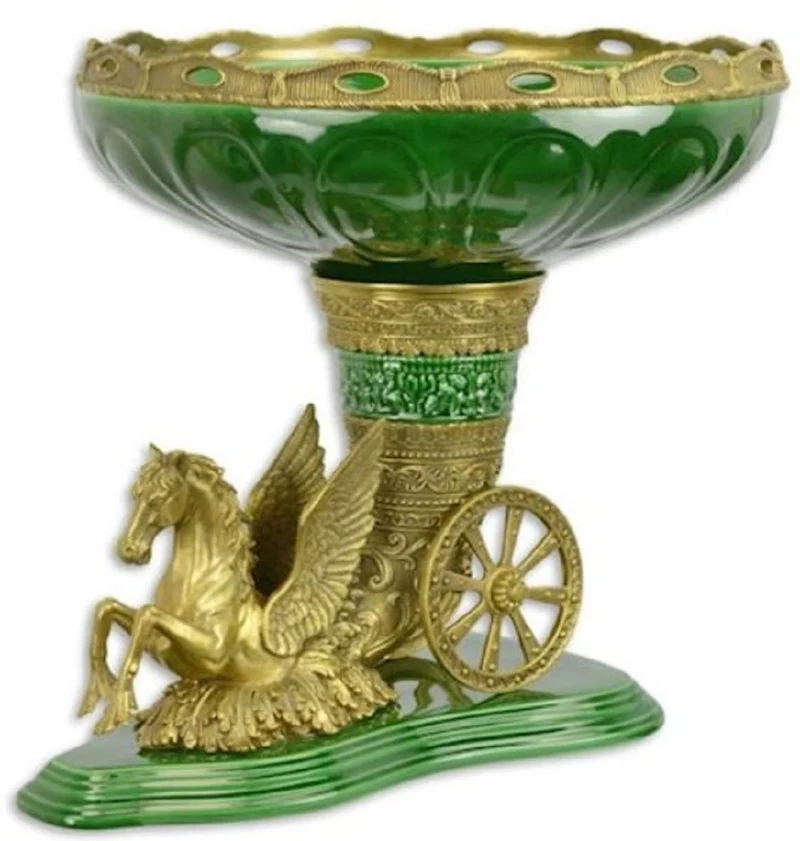 Casa Padrino Barock Blumenschale Grün / Messing 49,2 x 41 x H. 40,8 cm - Prunkvolle Porzellan Pflanzenschale mit elegantem Bronze Pegasus Pferd - Deko Accessoires im Barockstil