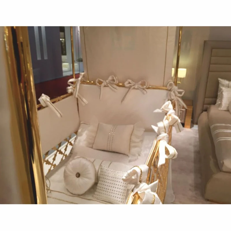 Casa Padrino Luxus Barock Babybett mit Krone Gold 150 x 80 x H. 245 cm - Made in Italy
