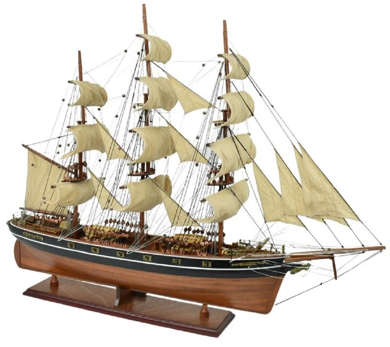 Casa Padrino Luxus Flaggschiff Cutty Sark Braun / Schwarz / Weiß 70 x 28 x H. 85 cm - Handgefertigtes Deko Schiff - Holzschiff - Segelschiff - Kriegsschiff - Luxus Deko Accessoires