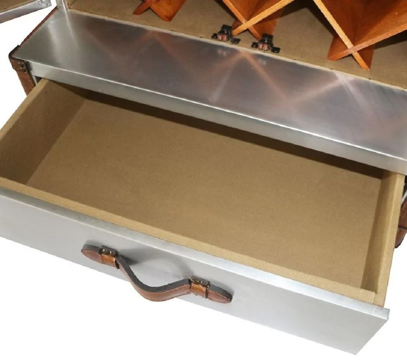 Casa Padrino Luxus Weinschrank Silber / Braun 63 x 52 x H. 130 cm - Aluminium Kofferschrank mit Echtleder - Barschrank im Koffer Design - Luxus Bar Möbel