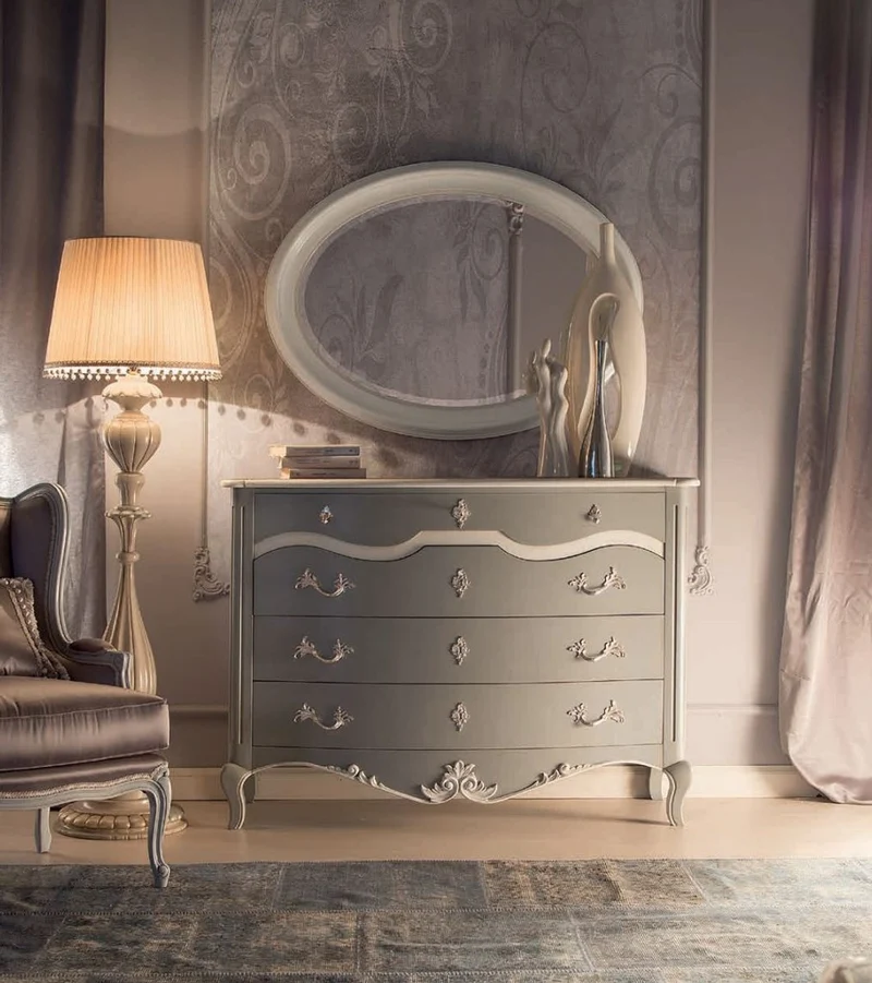 Casa Padrino Luxus Barock Kommode Grau / Weiß - Handgefertigte Massivholz Kommode mit 4 Schubladen - Barockstil Schlafzimmer Möbel - Barock Möbel - Luxus Qualität - Made in Italy