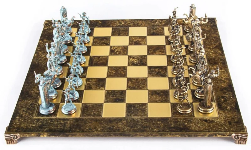 Casa Padrino Luxus Schach Set Braun / Messing 54 x 54 cm - Griechisches Schachspiel - Messing Schachbrett mit Schachfiguren - Luxus Deko Accessoires - Luxus Schachspiele