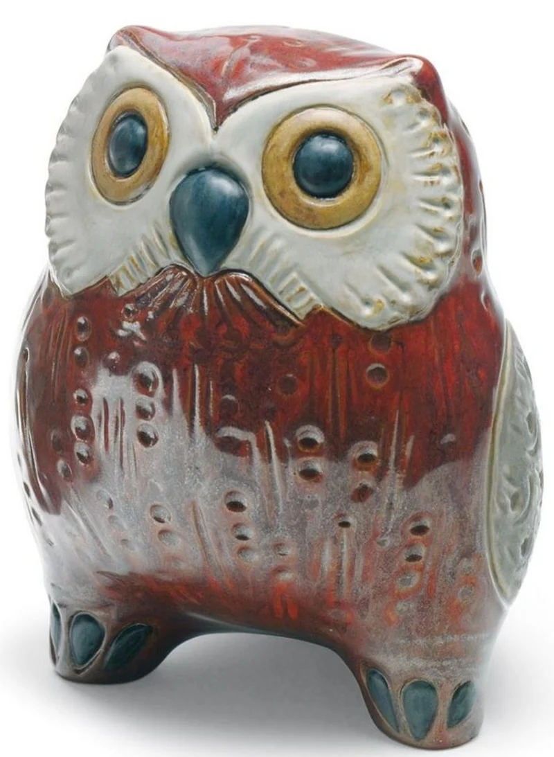 Casa Padrino Luxus Porzellanfigur Eule Rot / Mehrfarbig 13 x H. 16 cm - Deko Skulptur